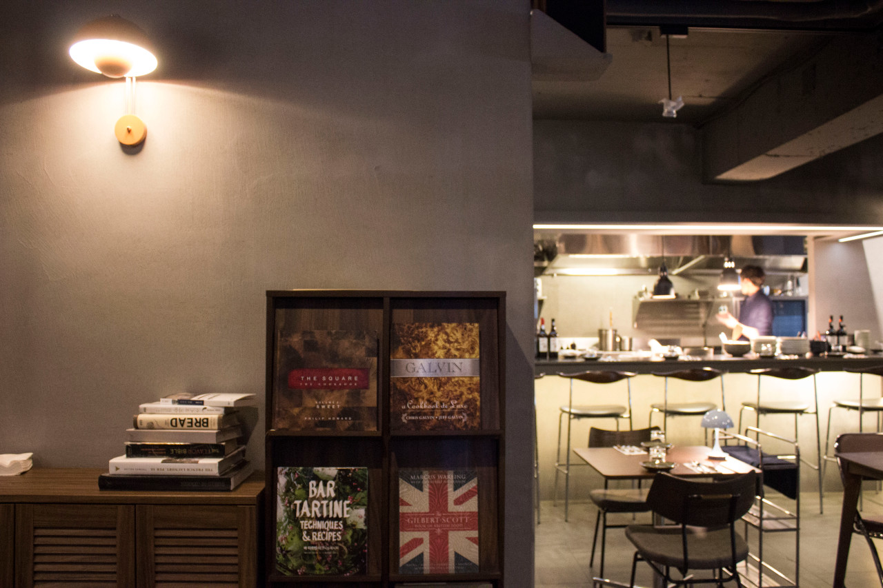 프랑스 요리에는 역시 와인이죠. | 