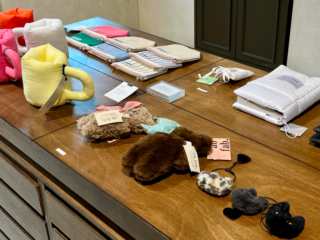 뻔한 레퍼토리의 선물은 거부한다 | 